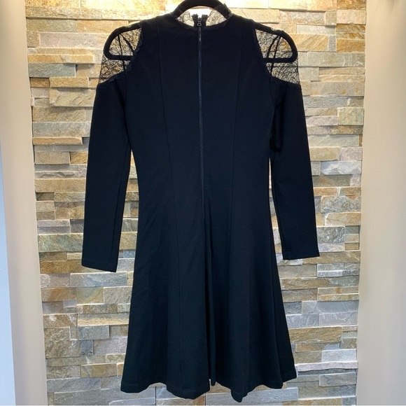 Alice + Olivia, Mock Neck Mini dress - Picture 5 of 8